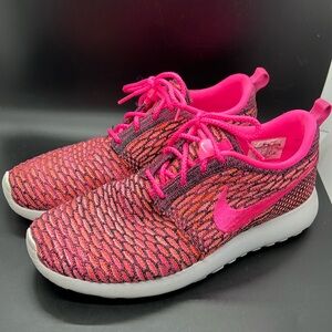 Women’s size 9 Nike Roshe Run Flyknit Pink Pow running shoes
